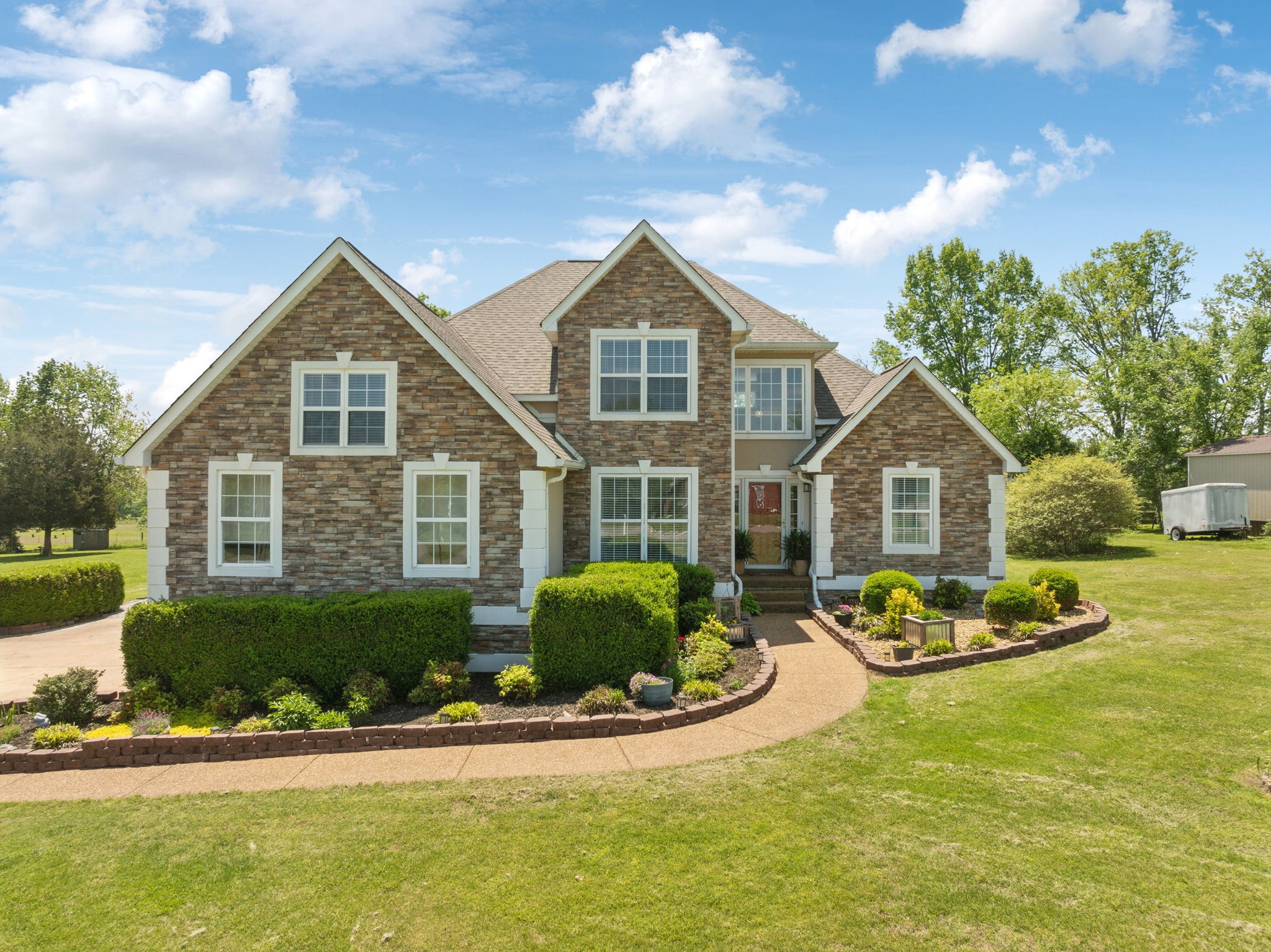 1427 Oak Leaf Dr