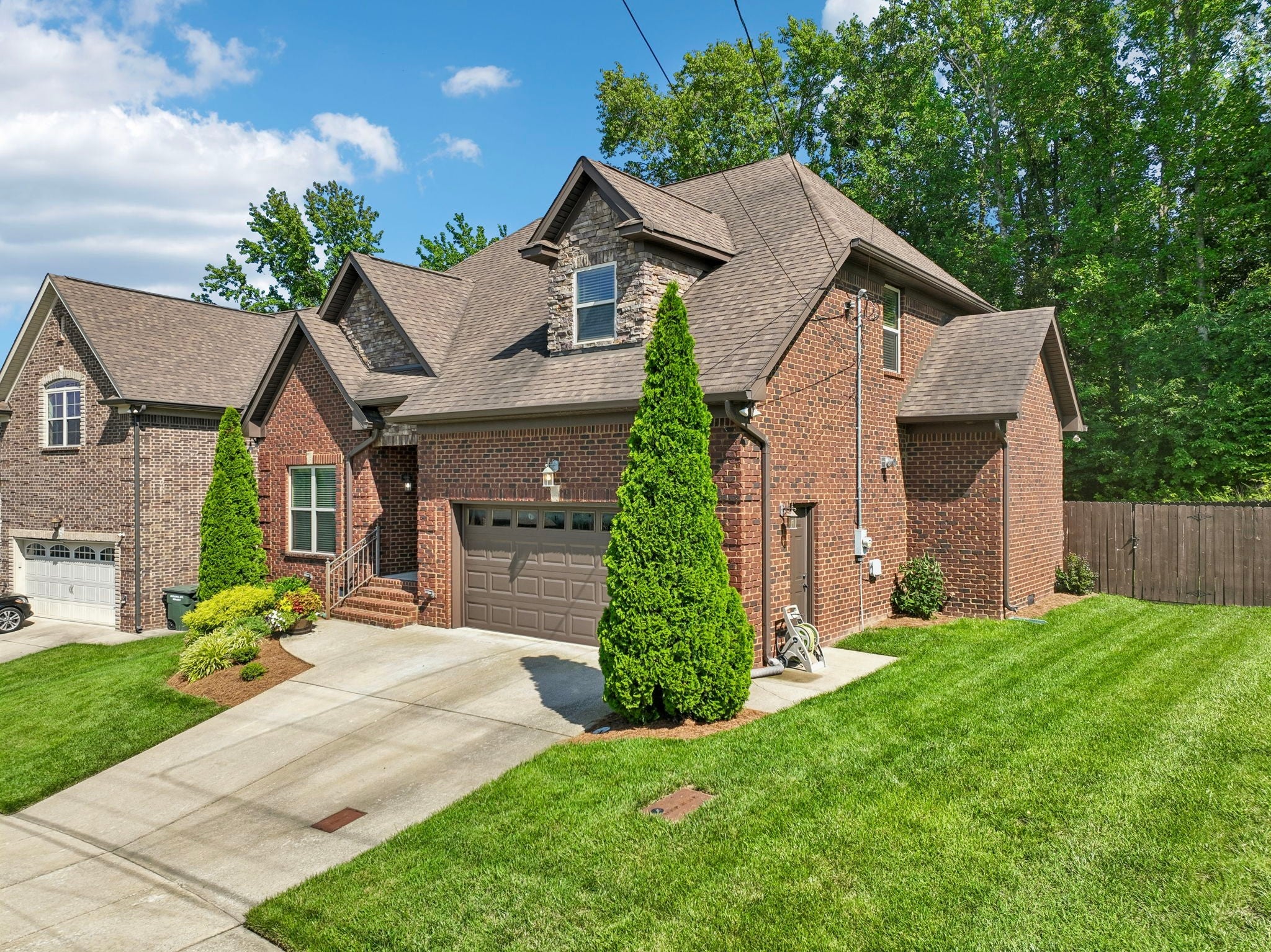 157 Tulip Grove Pt