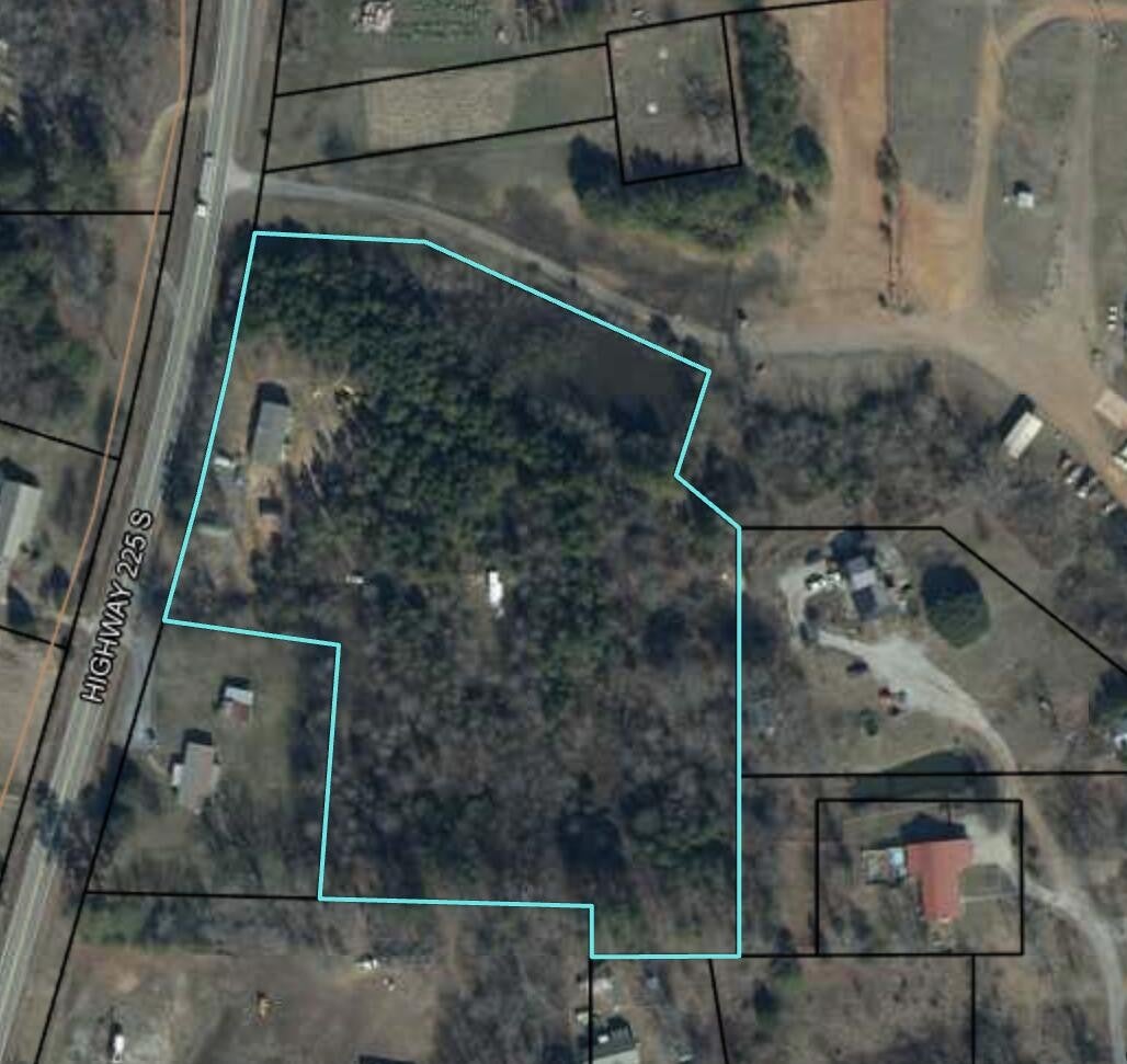 5260 Highway 225 S