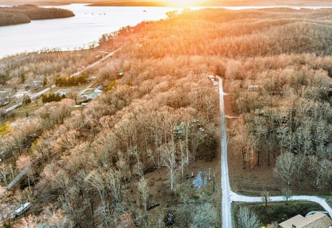 372 Cheree Loop Stewart TN 37175