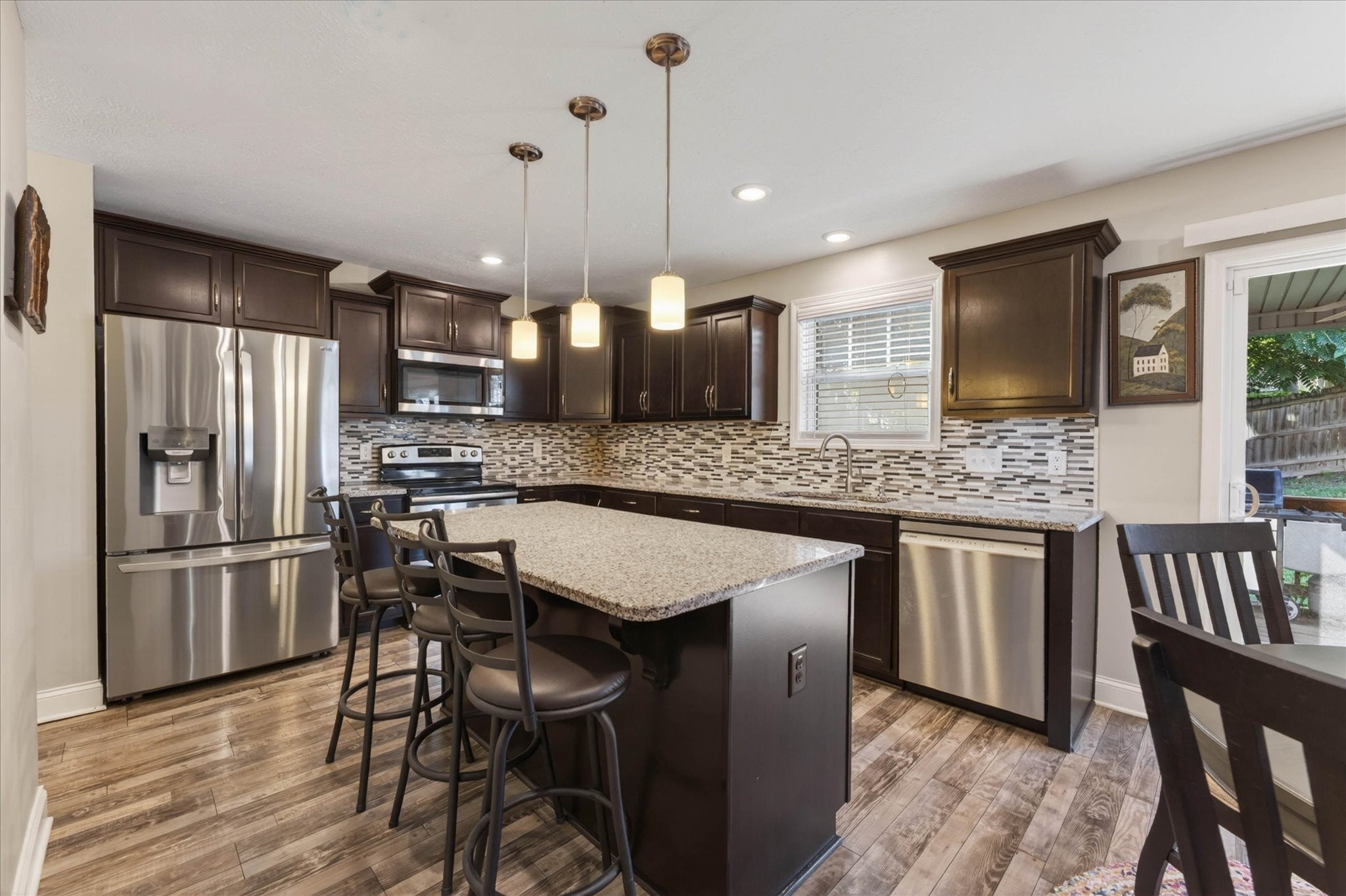 1181 Eagles Bluff Dr