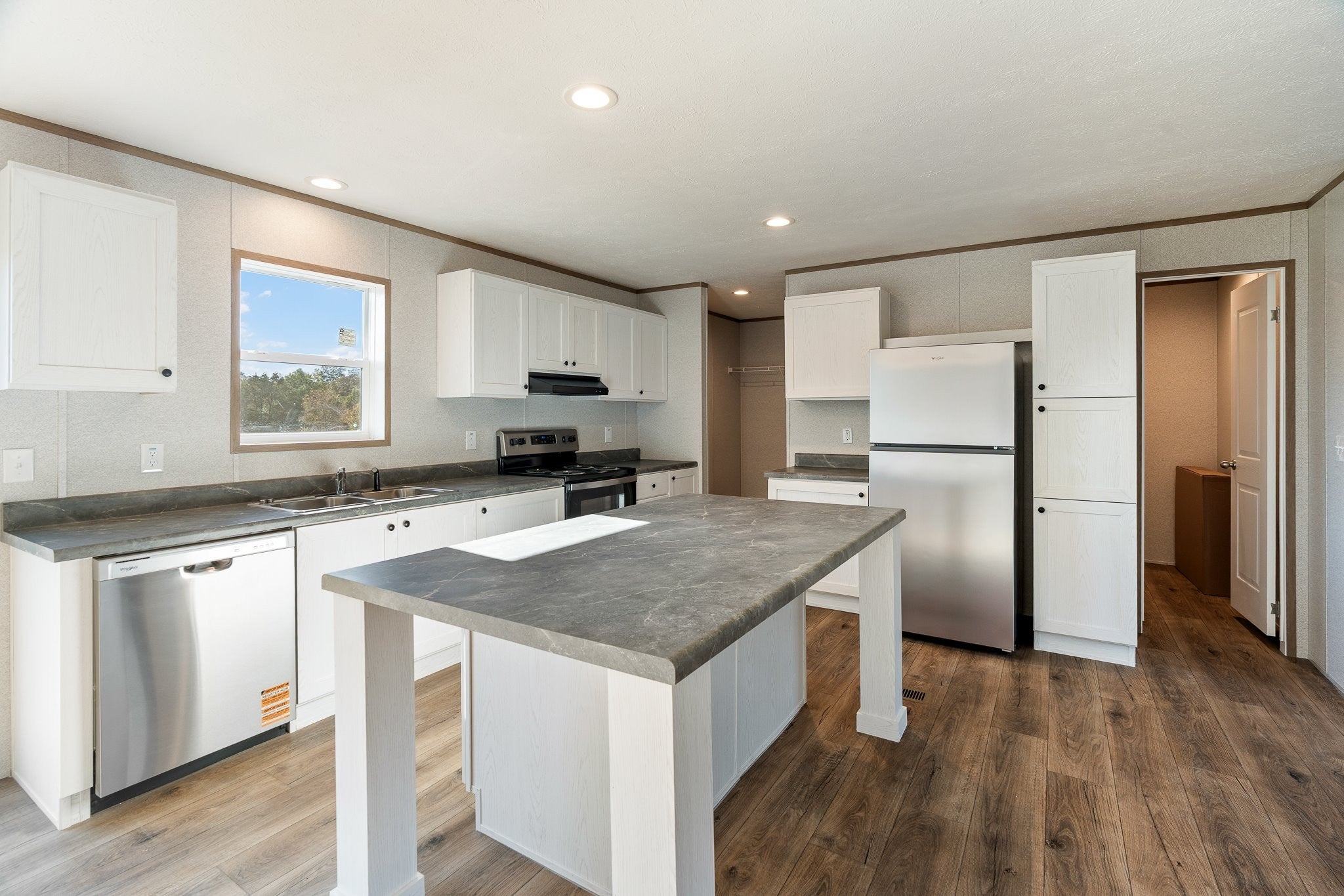 393 Busby Rd