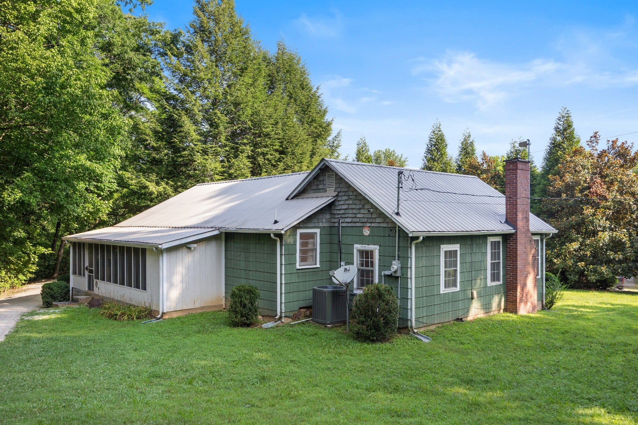4335 Highway 48 N