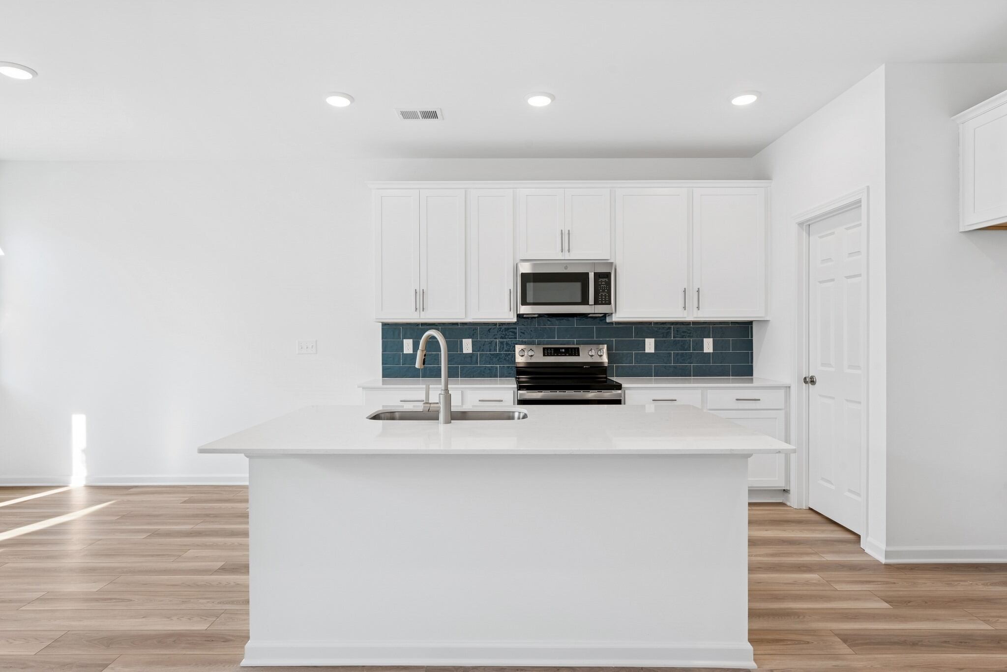 2900 Suzanne Landon Dr F4