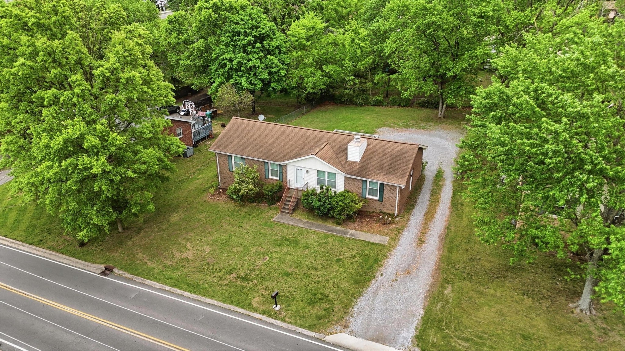 120 Hillwood Dr