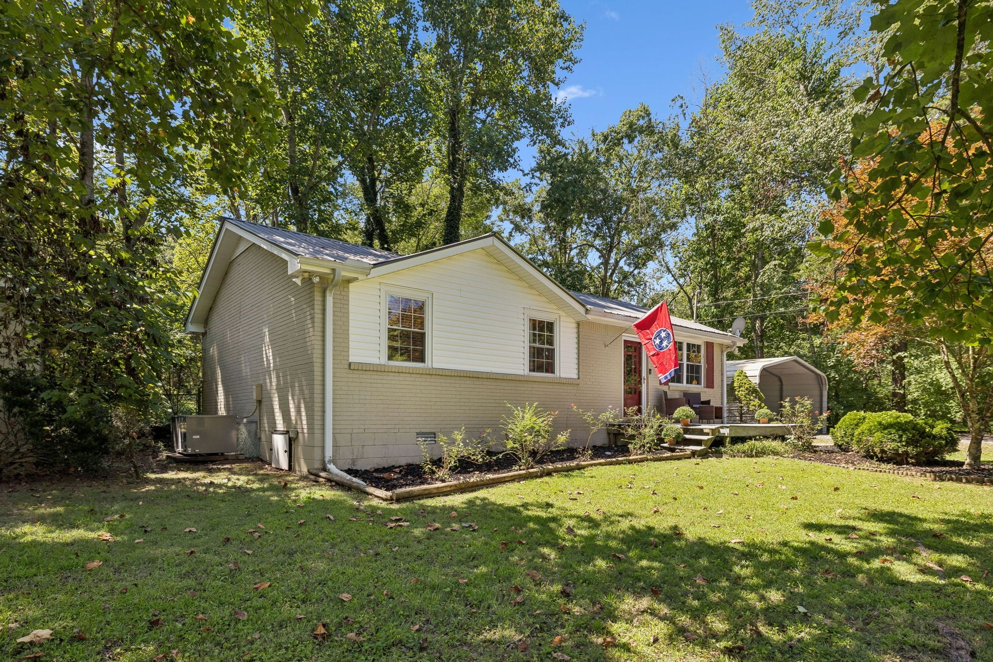 7816 Chester Rd