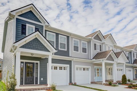 Photo of 2024 Bloomsbury Ln, Franklin, TN 37064 (MLS # 3180020)