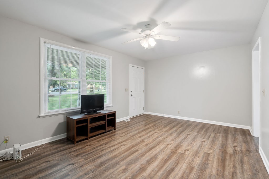 125 Cheryl Dr