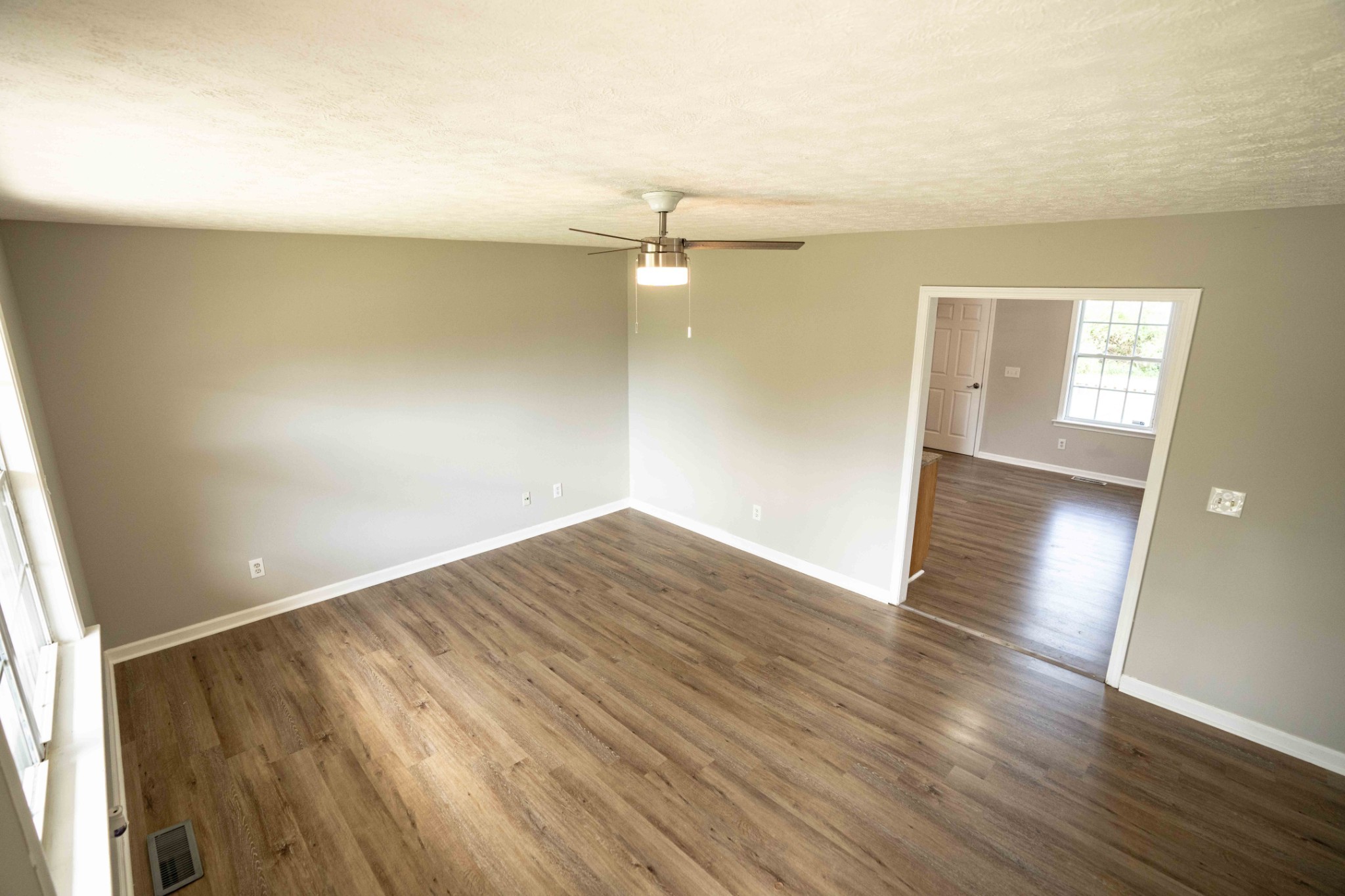 192 Nix Dr