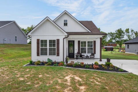 Photo of 119 Lagoon Dr, Mc Minnville, TN 37110 (MLS # 3603794)