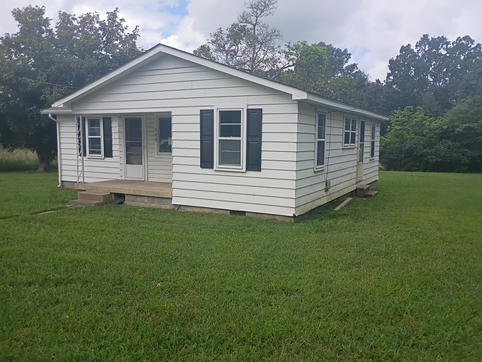 305 Marbury Rd