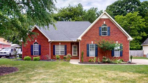 2943 Regenwood Dr Murfreesboro TN 37129