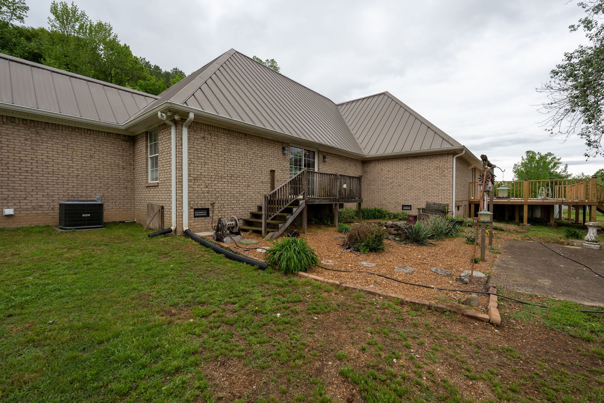 8276 Middle Butler Rd