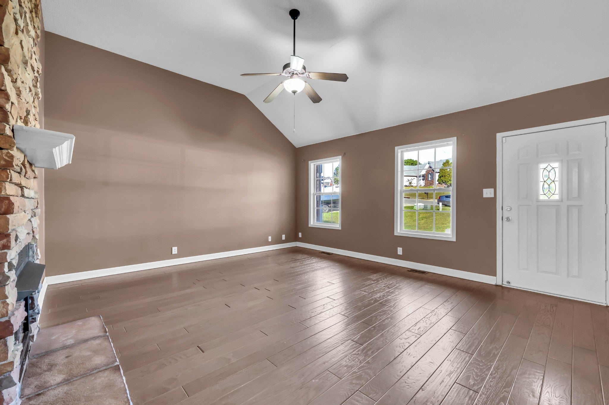 1517 Cedar Springs Cir