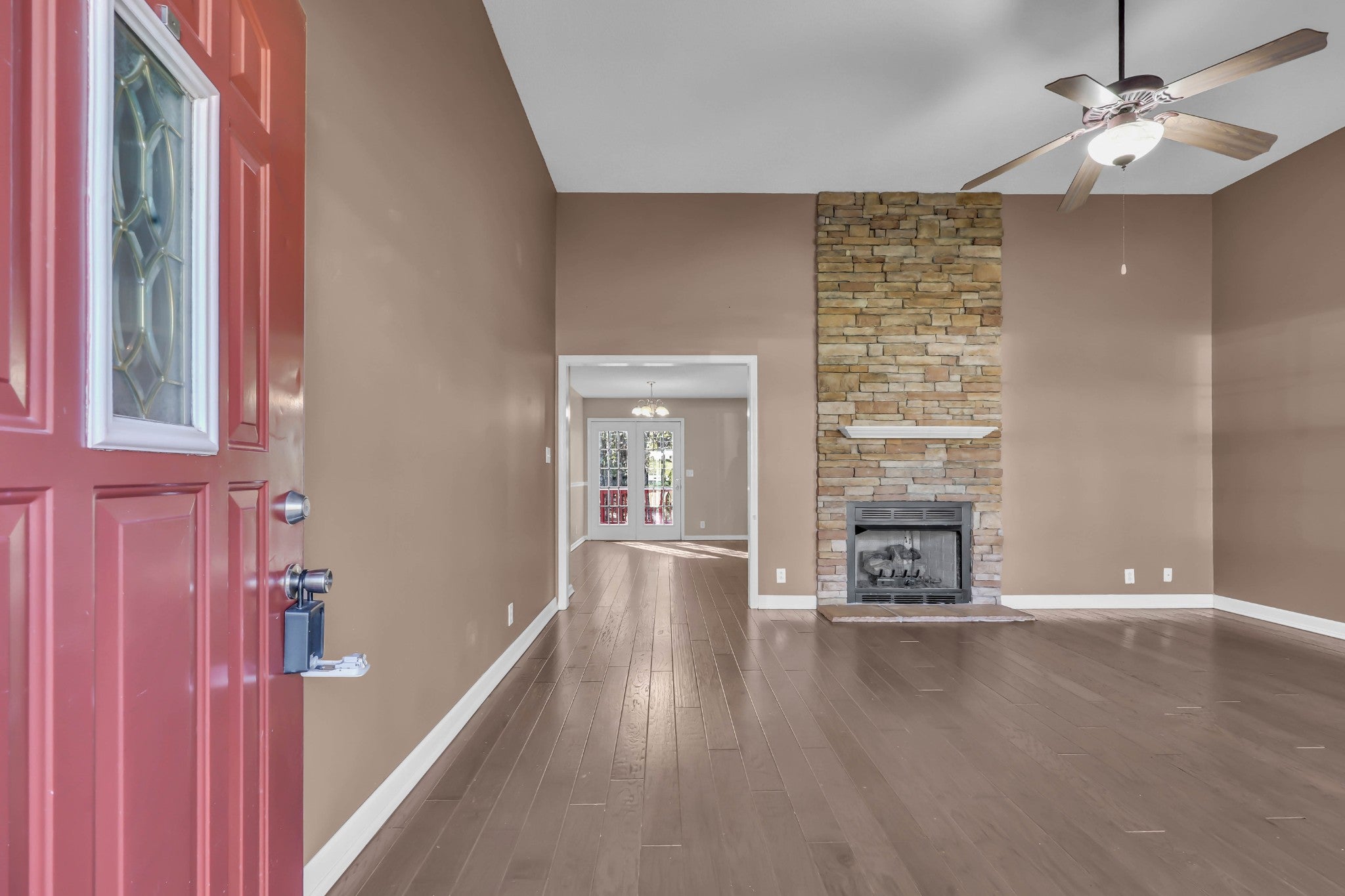 1517 Cedar Springs Cir