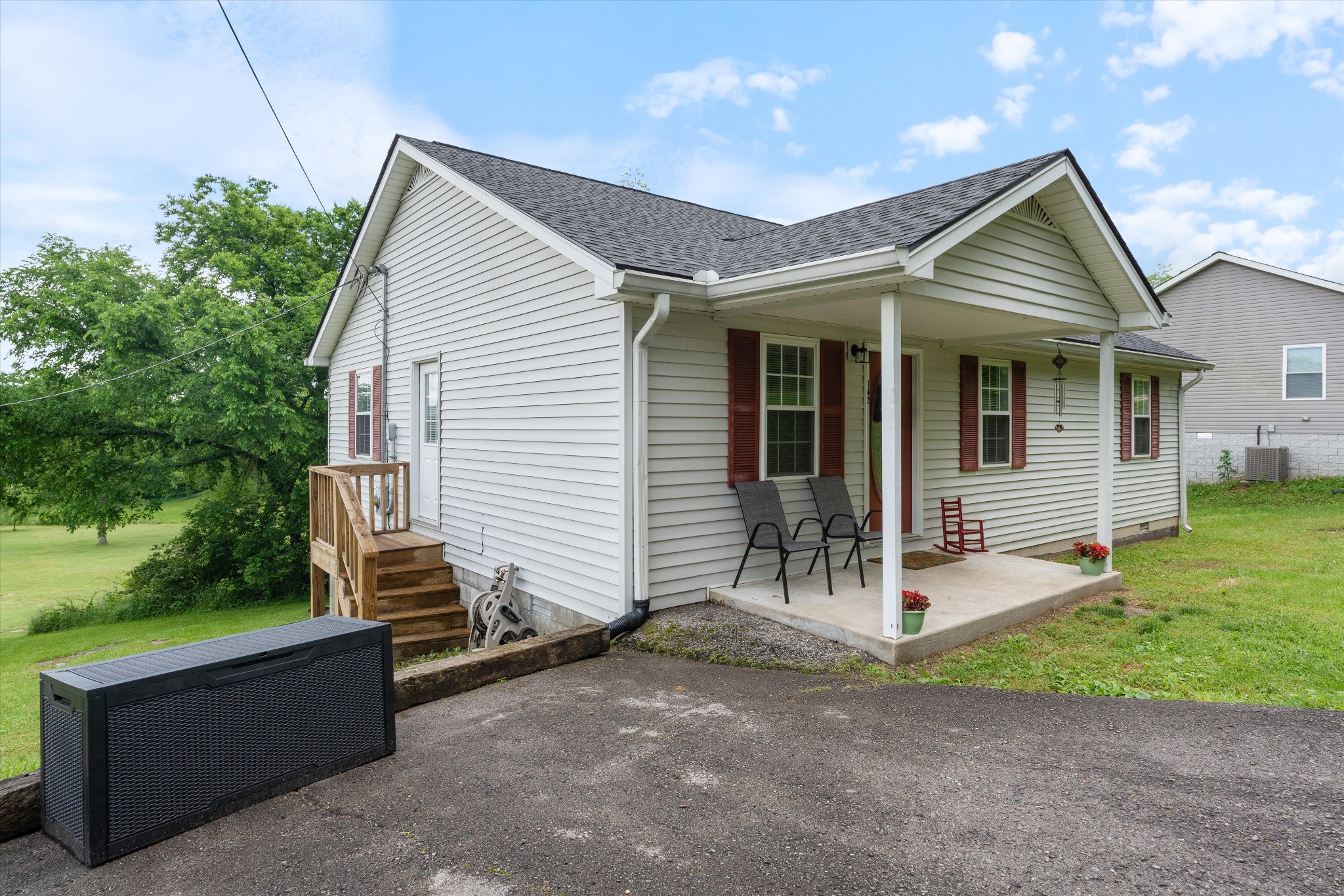 142 Gordon Dr