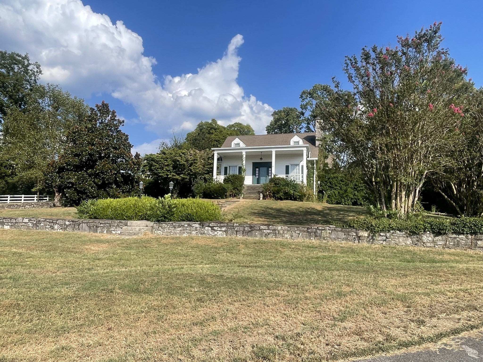 1422 Globe Rd