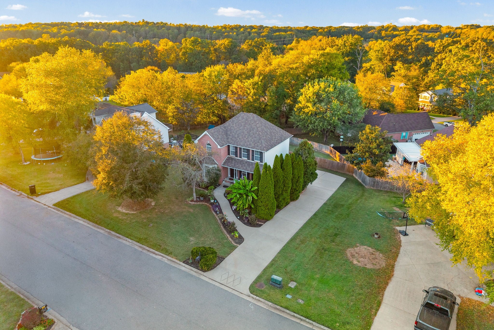 715 Meadowgate Ln