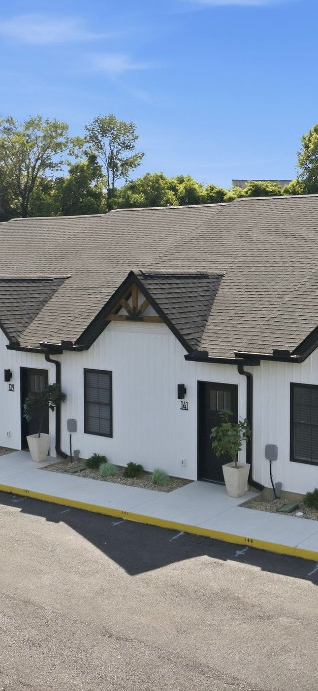 141 Deer Valley Drive E 141