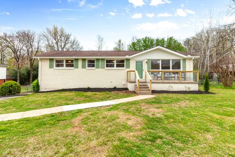 1614 Shady Cir Lebanon TN 37087