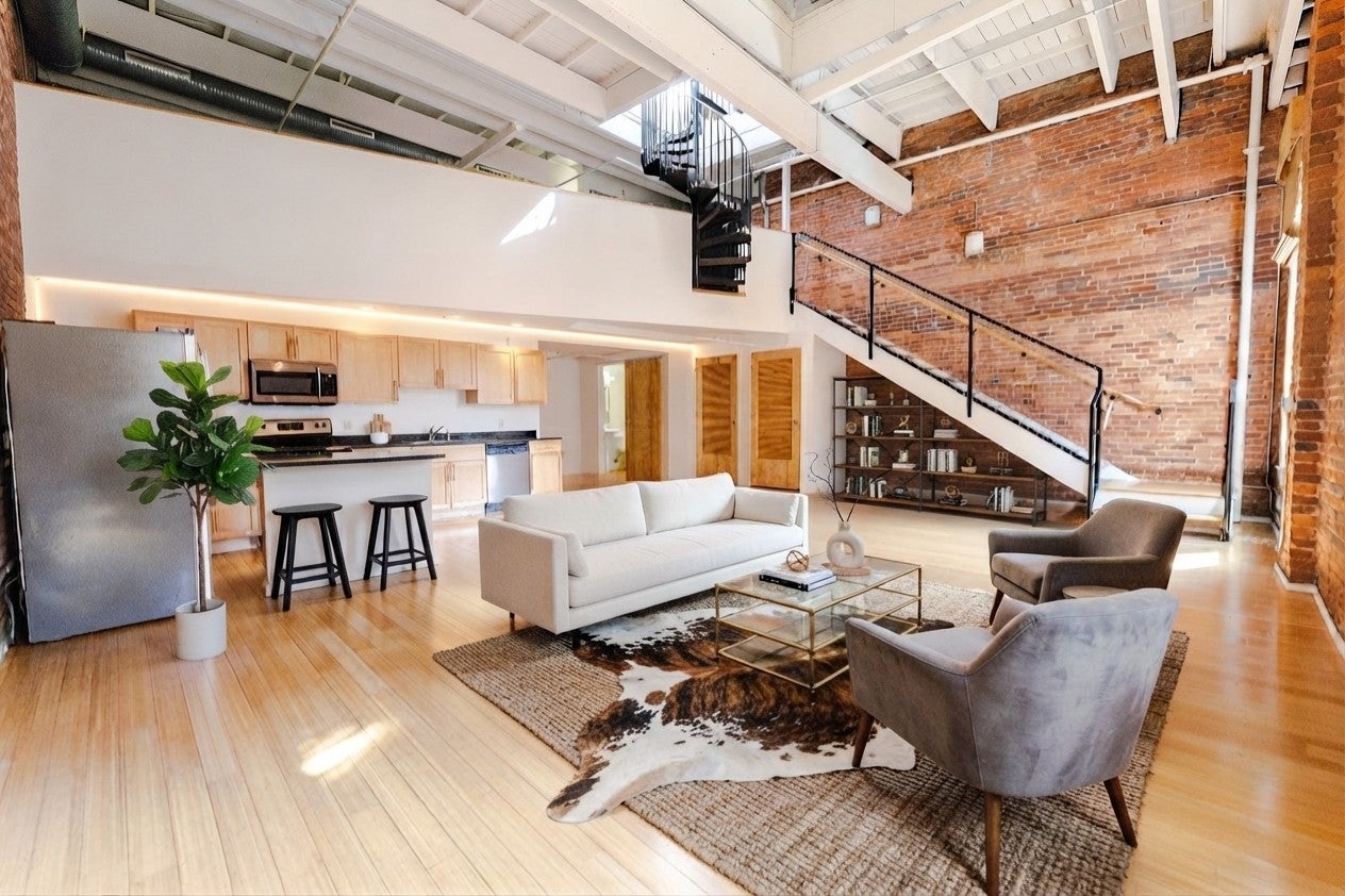 2.0-bed rental at 305 Church St 306
