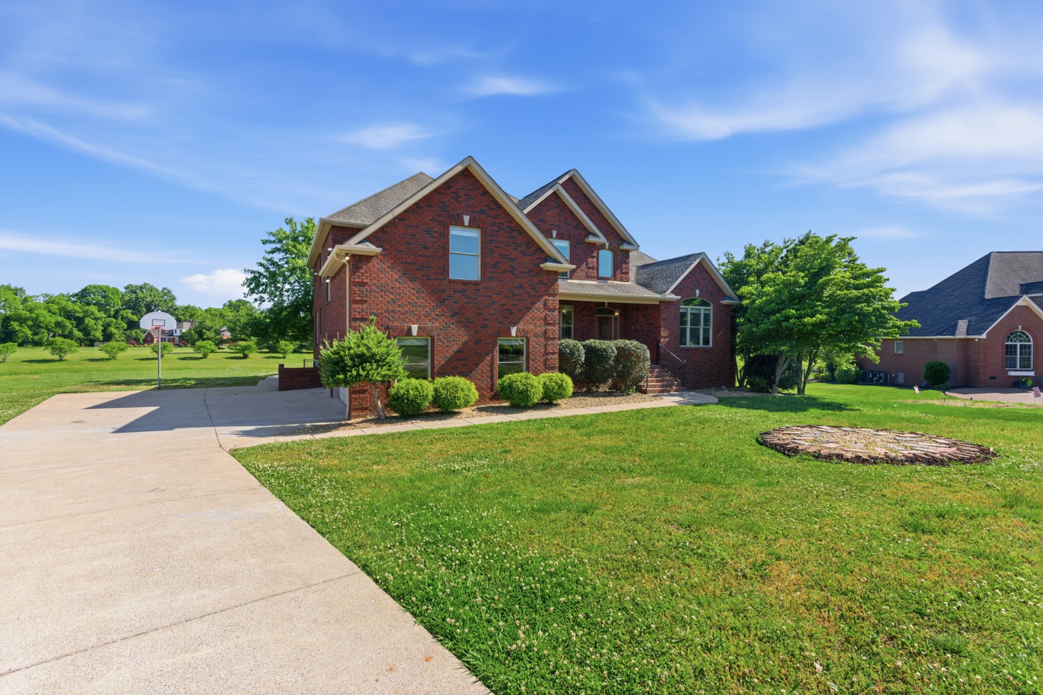 606 Seawell Ct