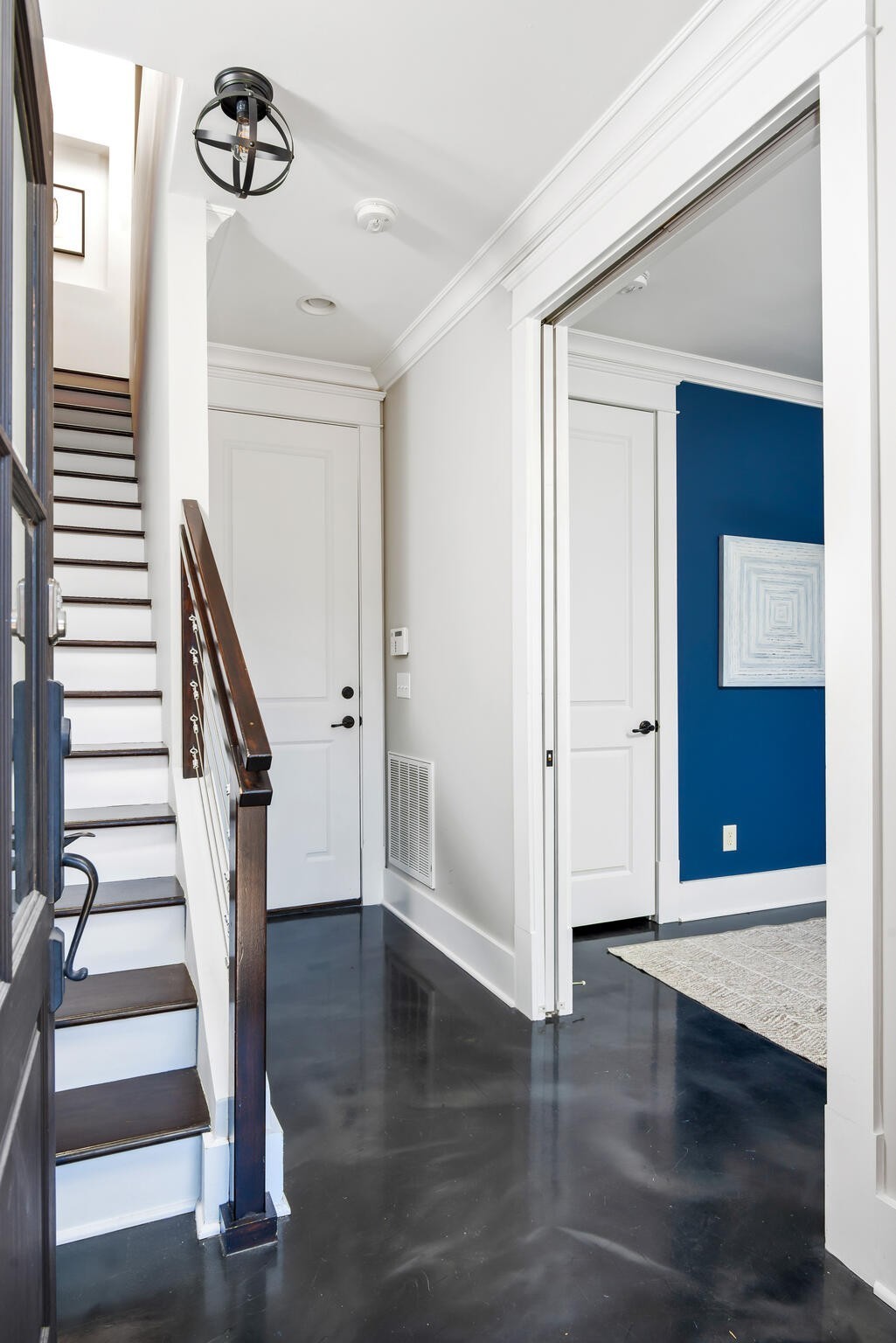 Nashville, Tennessee 37208, United States, 3 Bedrooms Bedrooms, ,4 BathroomsBathrooms,Residential,Active,100190