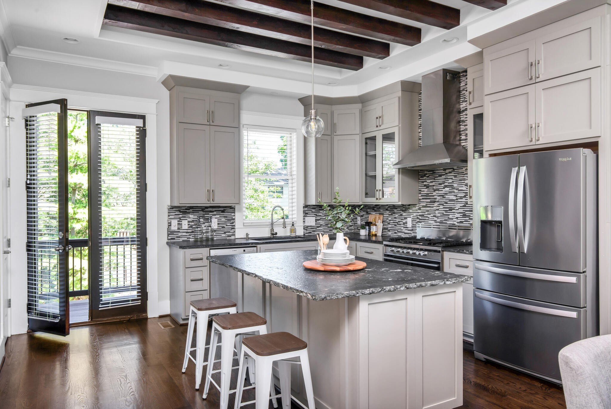 Nashville, Tennessee 37208, United States, 3 Bedrooms Bedrooms, ,4 BathroomsBathrooms,Residential,Active,100190