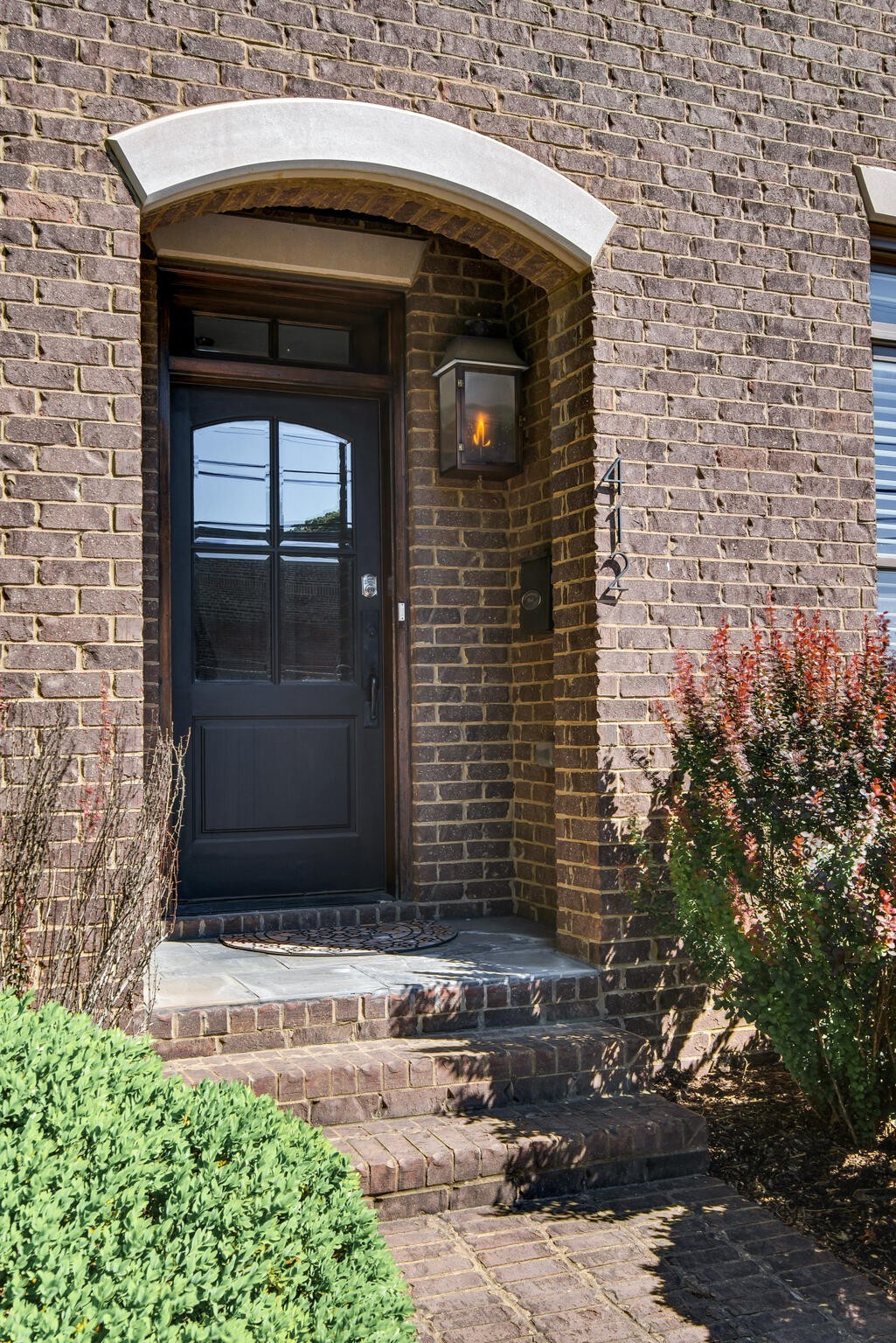 Nashville, Tennessee 37208, United States, 3 Bedrooms Bedrooms, ,4 BathroomsBathrooms,Residential,Active,100190