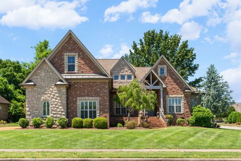 1592 Foxland Blvd Gallatin TN 37066