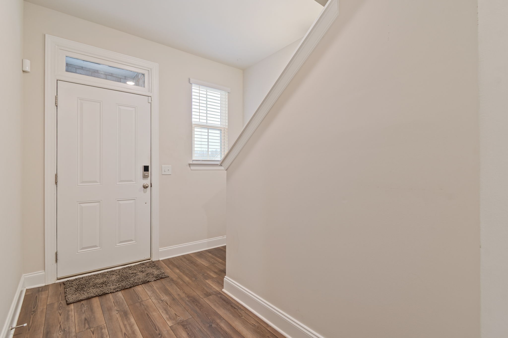 266 Netherlands Blvd