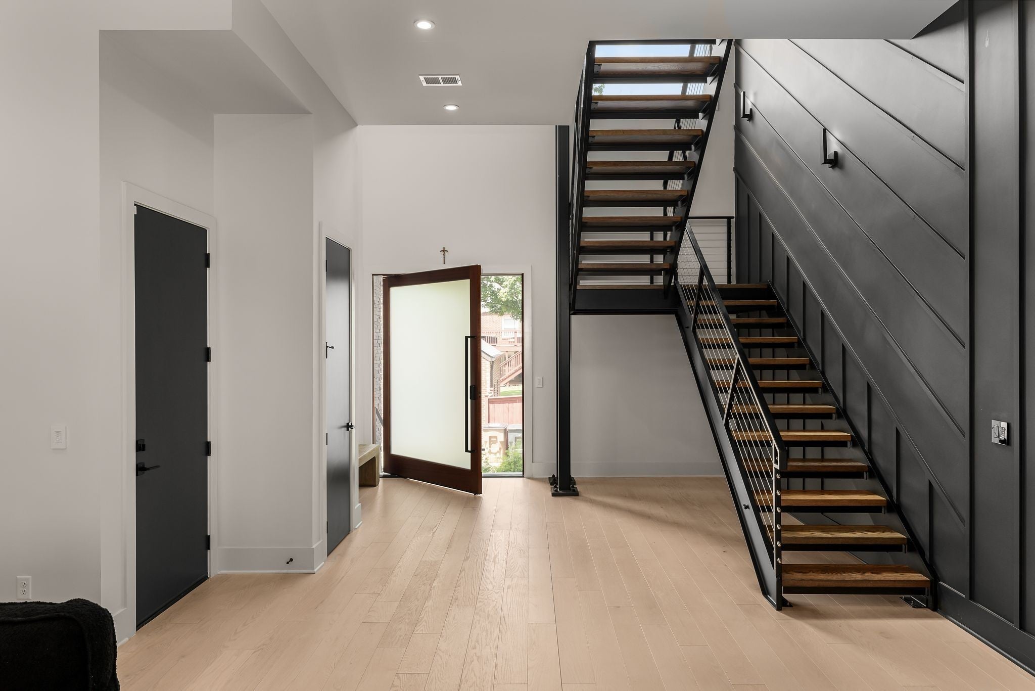135B 39th Ave N