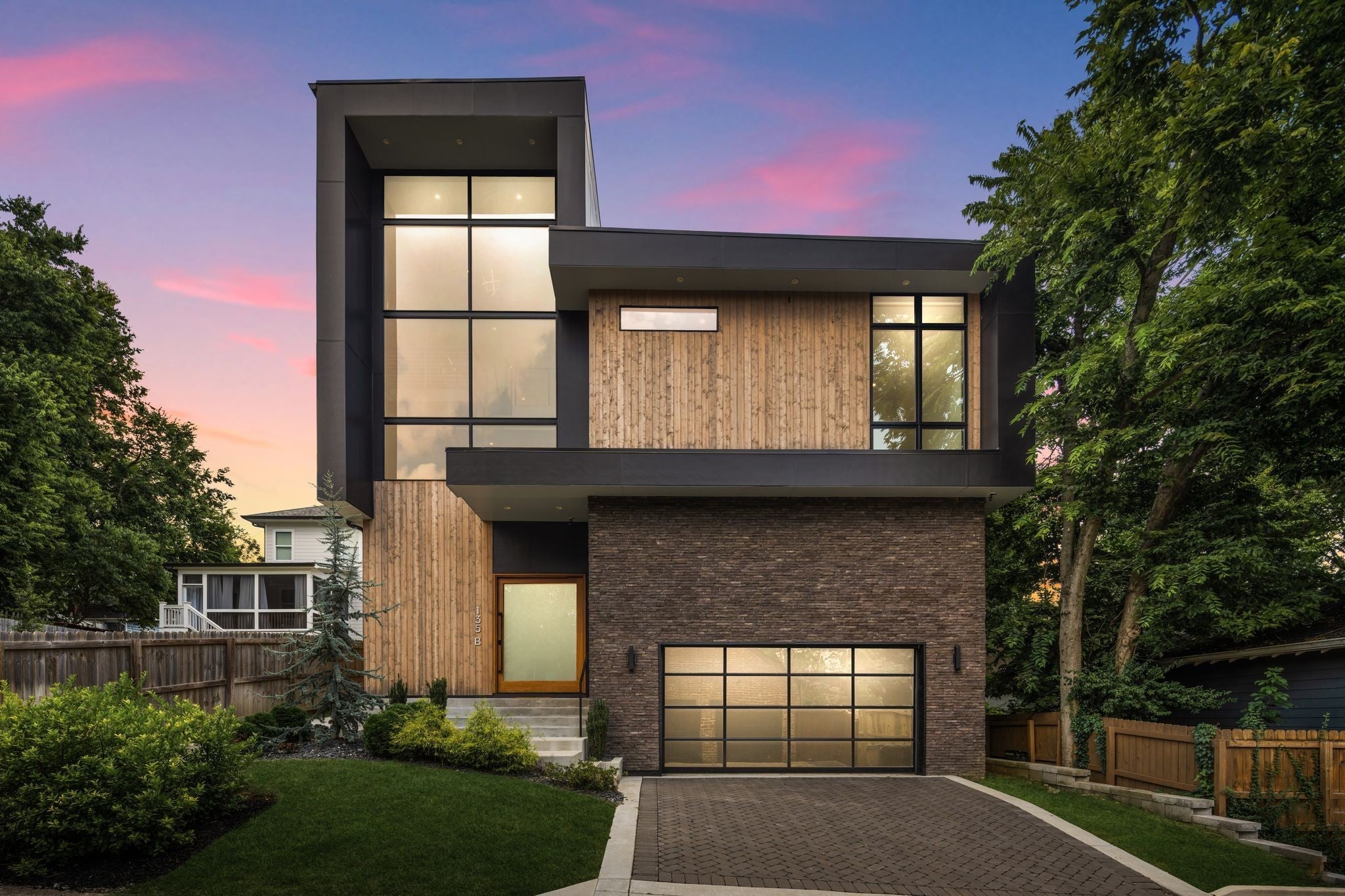 4.0-bed rental at 135b 39th Ave N
