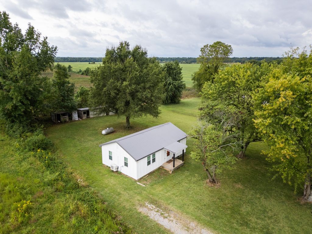 51 James Earl White Rd