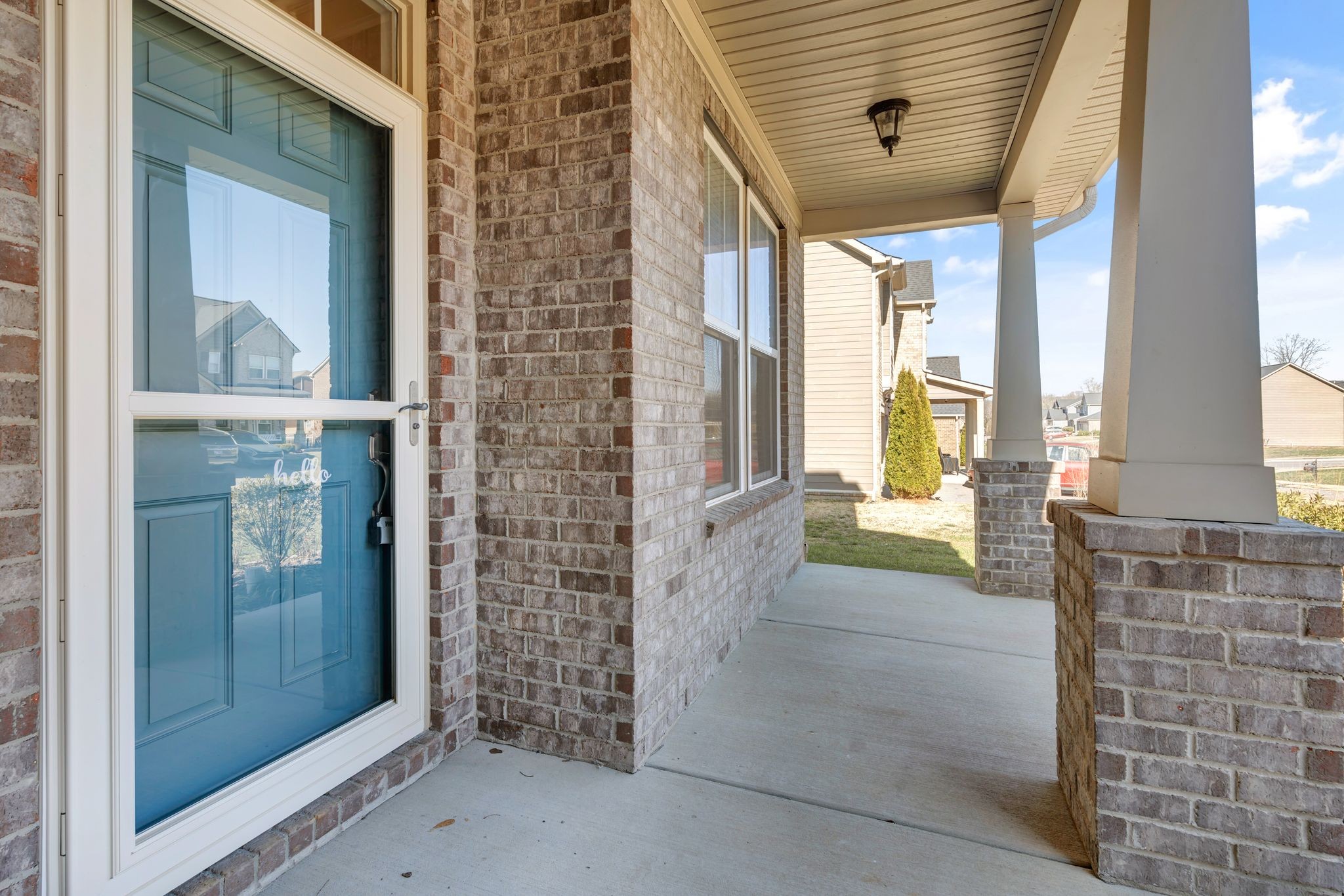 2861 Meadow Glen Circle