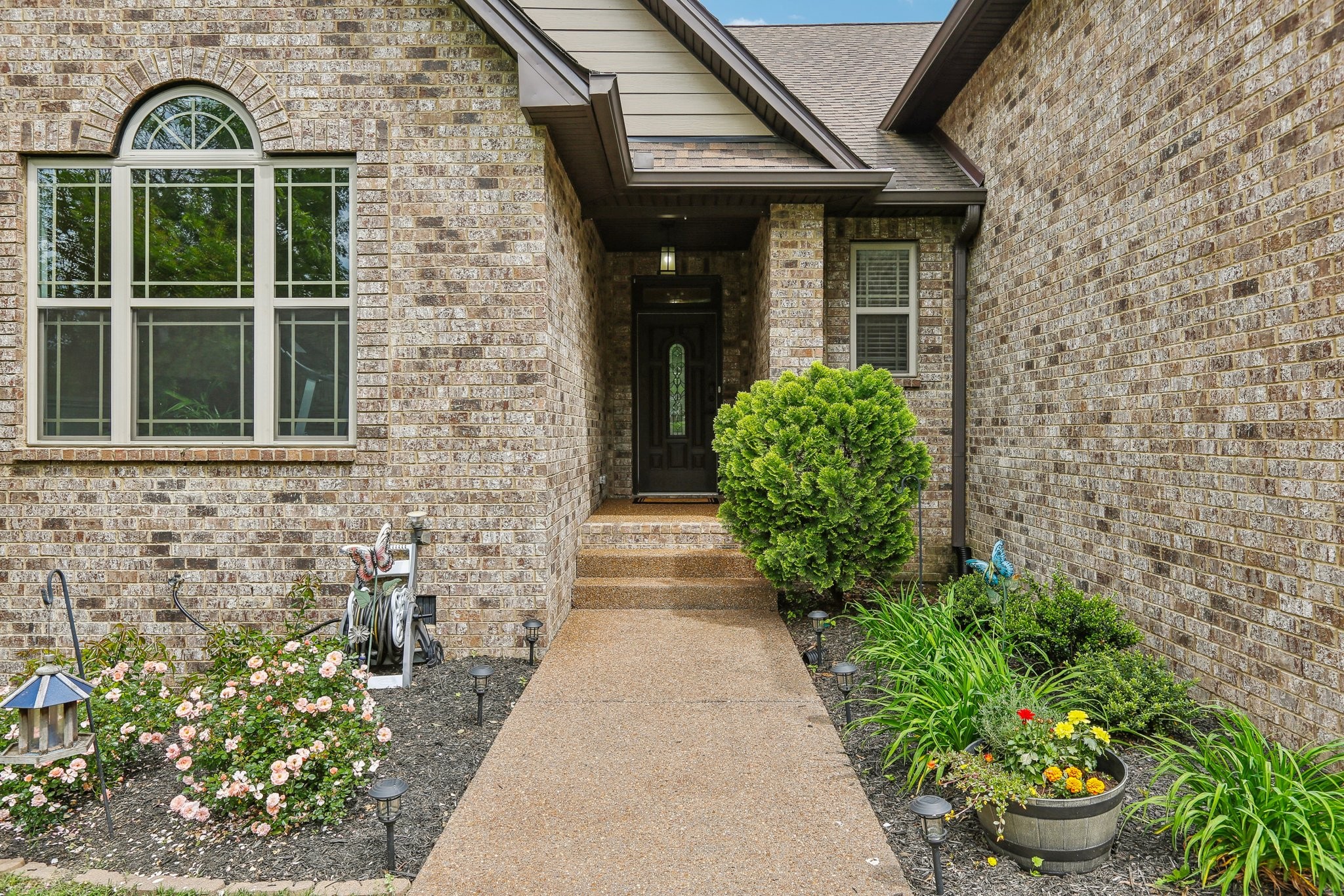 349 Woodlands Dr