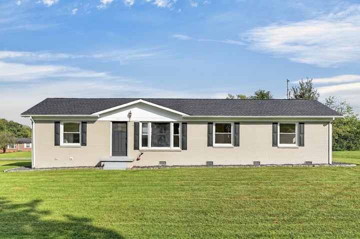 Photo 1 of 30 — 826 Driver St, Smithville, TN 37166