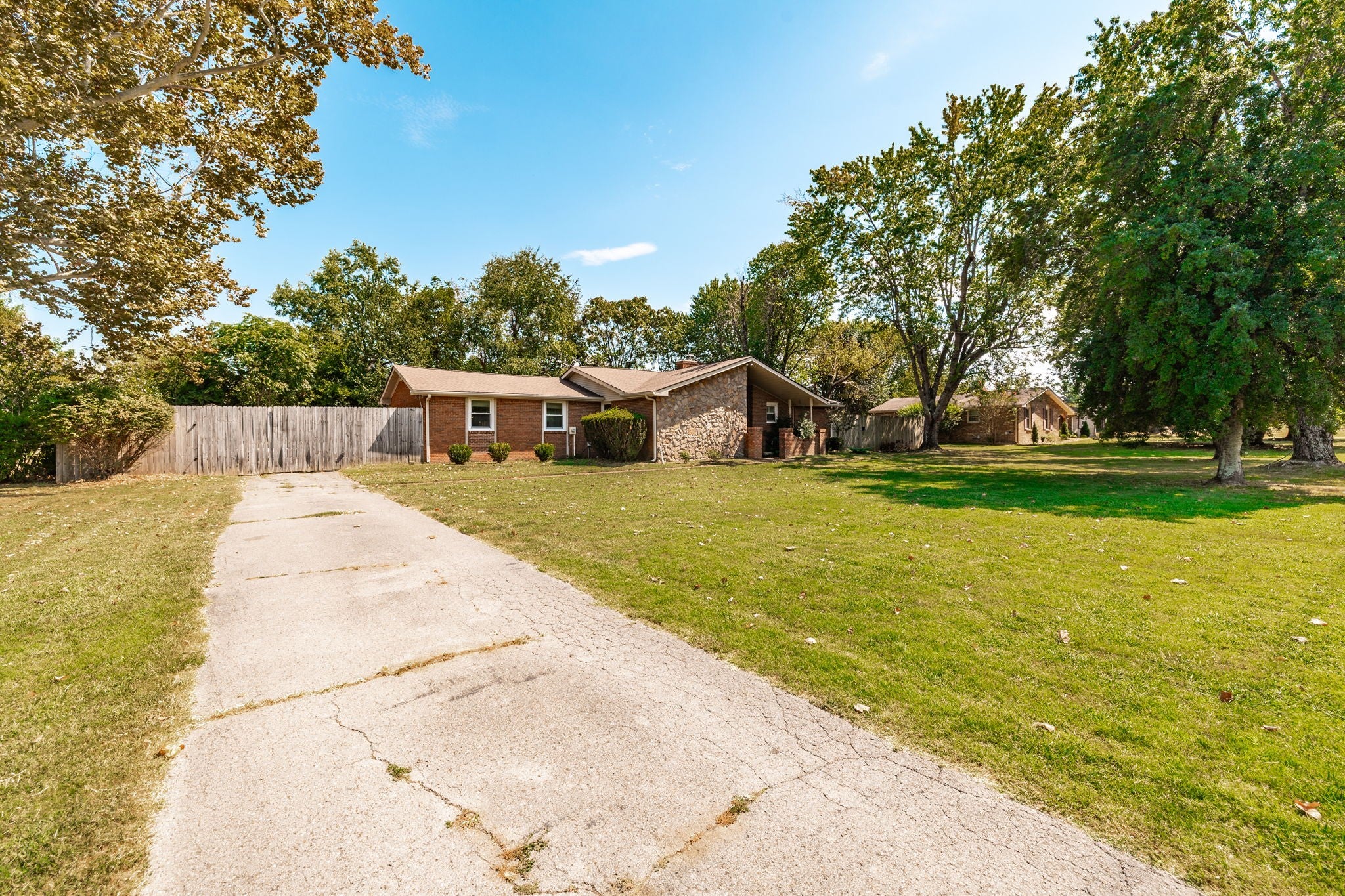 321 Douglas Bend Rd