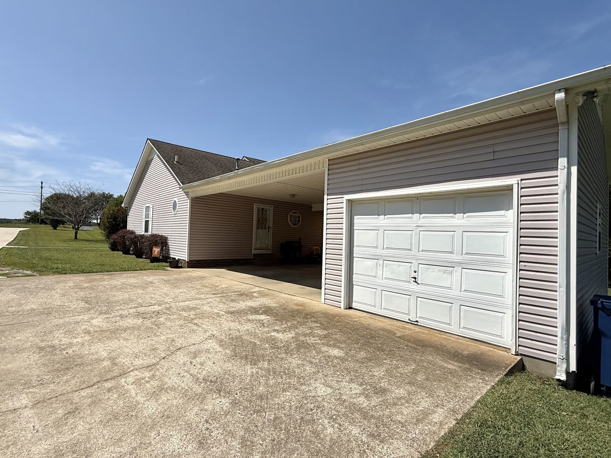 594 Highway 64 W