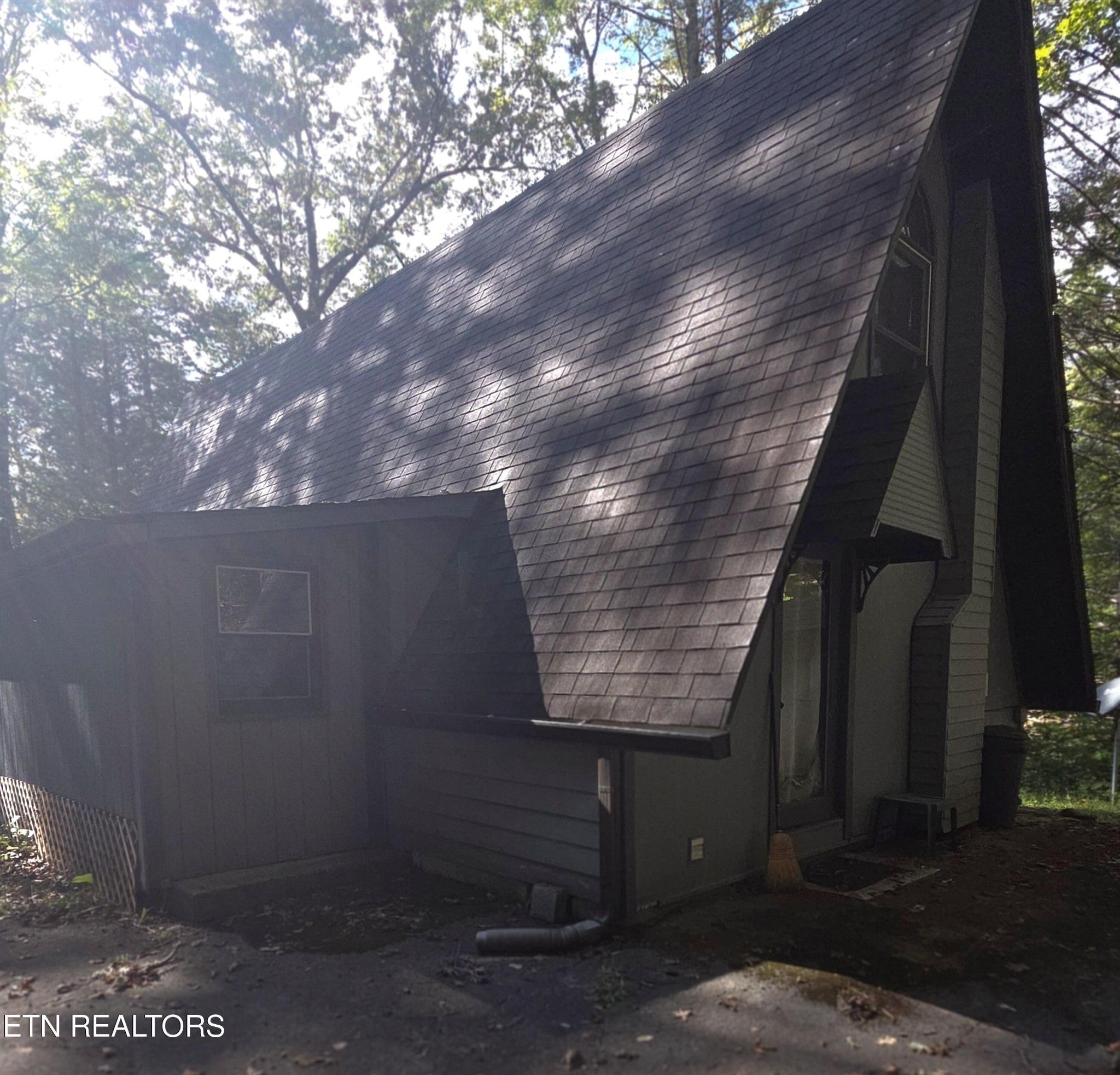 704 Selma Lane