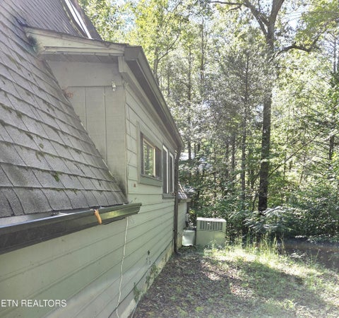 Photo of 704 SE Selma Lane, Gatlinburg, TN 37738 (MLS # 3610167)
