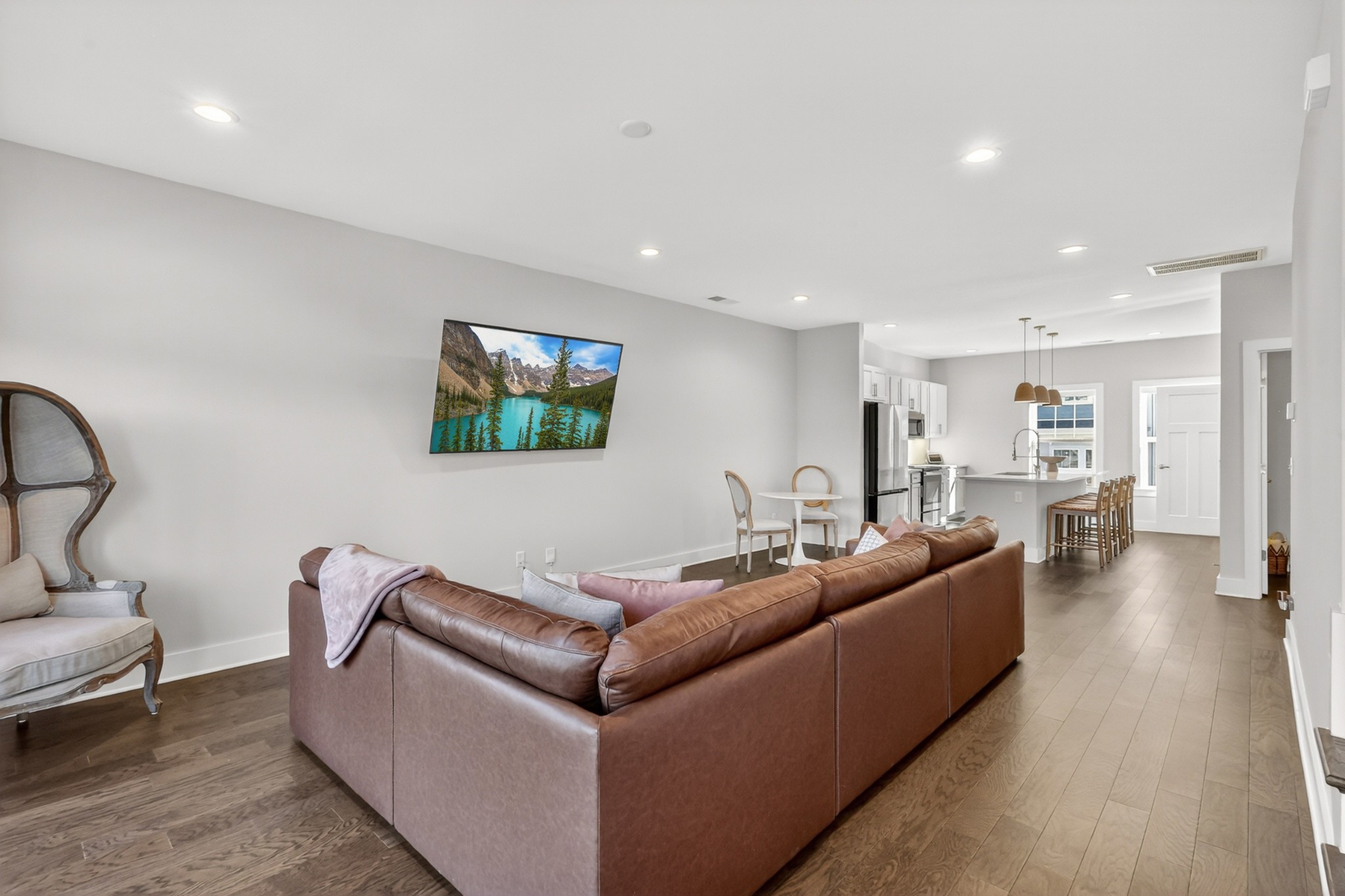 6719 Charlotte Pike #3