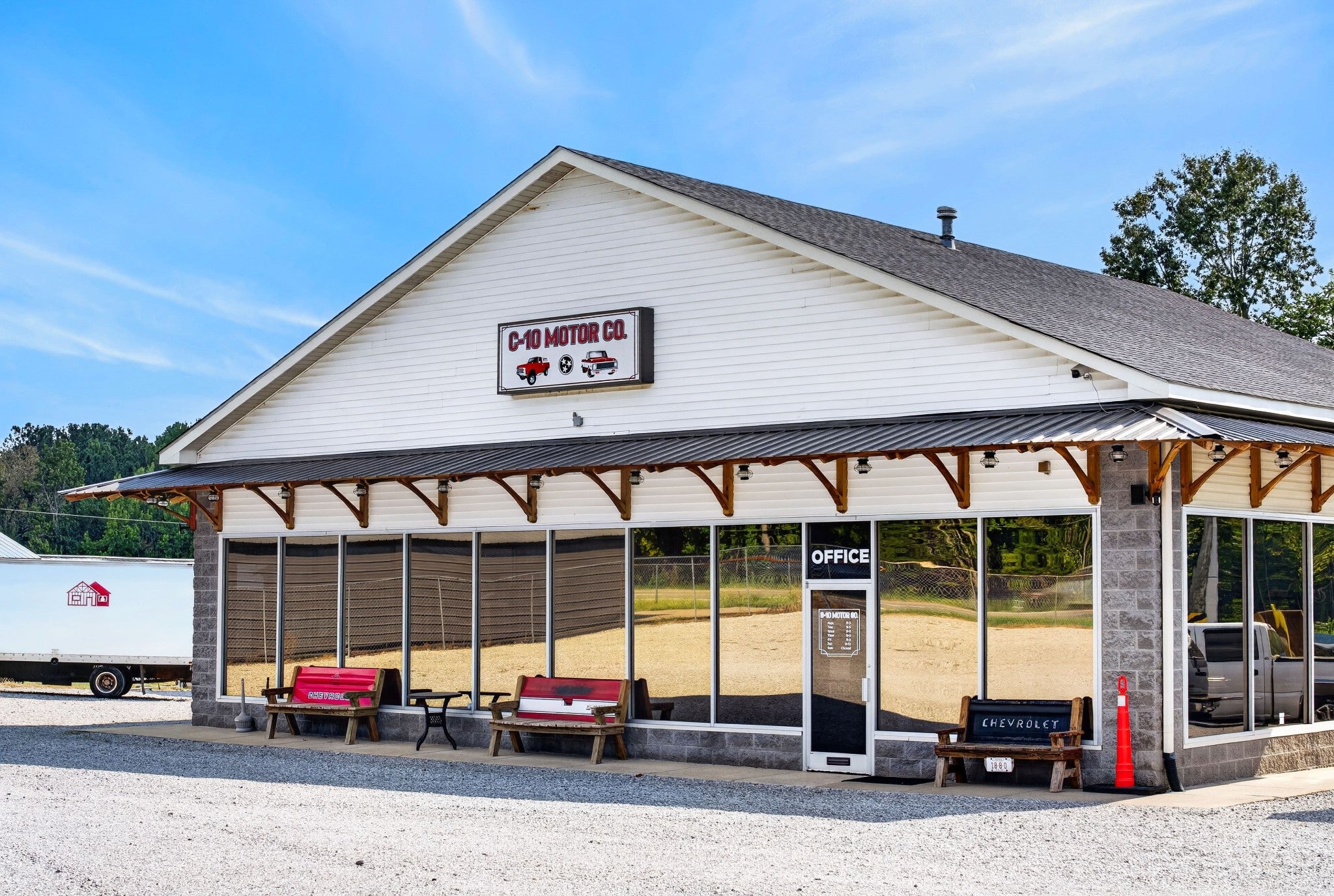 3366 Hwy 41 S