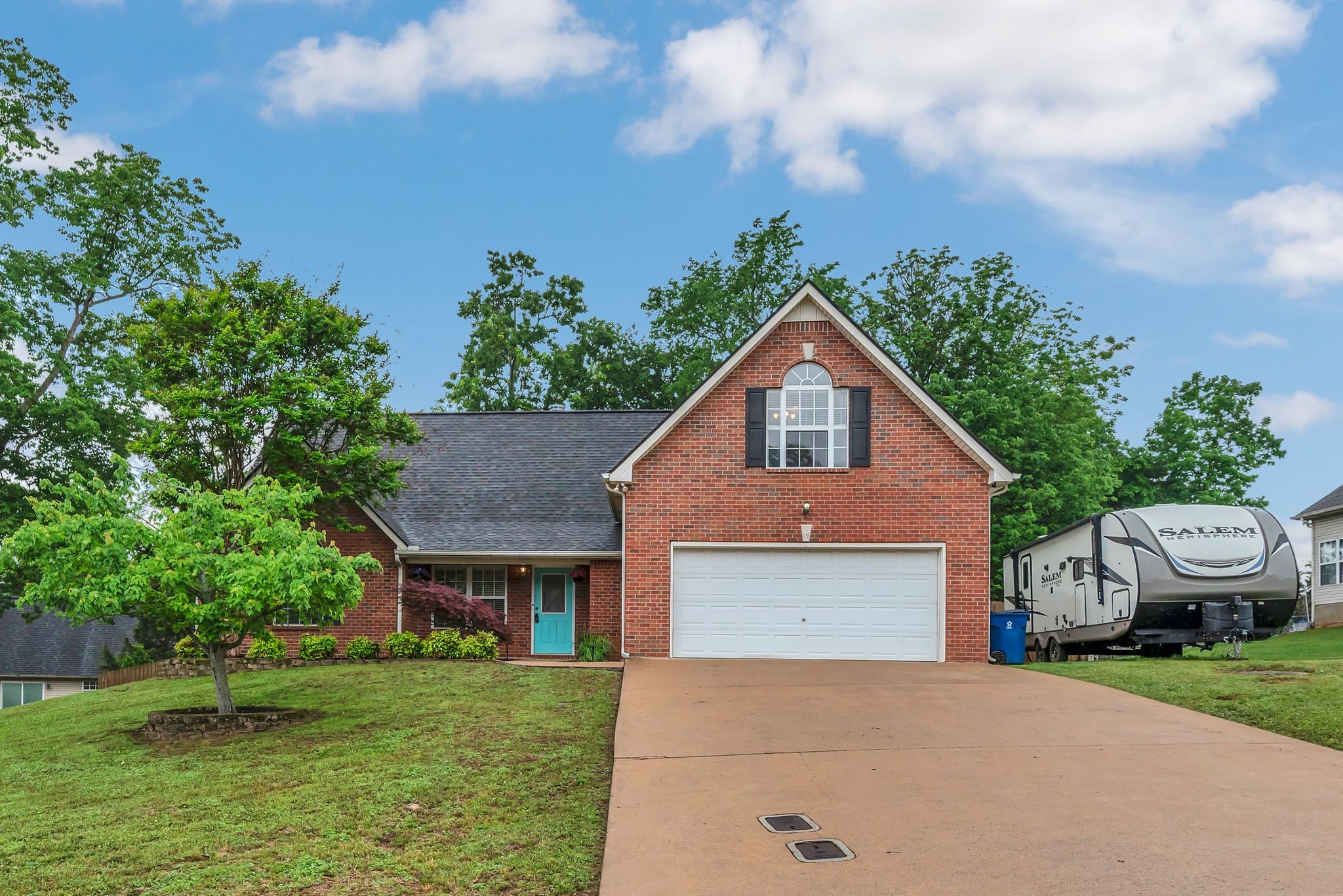 2305 Discovery Ct