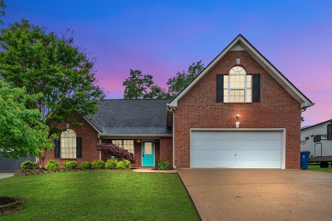 2305 Discovery Ct La Vergne TN 37086