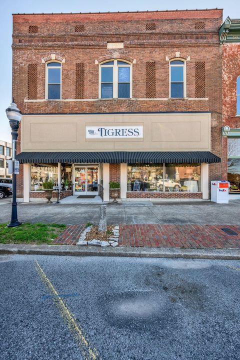 100 Elk Ave S Fayetteville TN 37334
