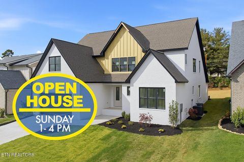 8113 Carolina Cherry Lane Knoxville TN 37919