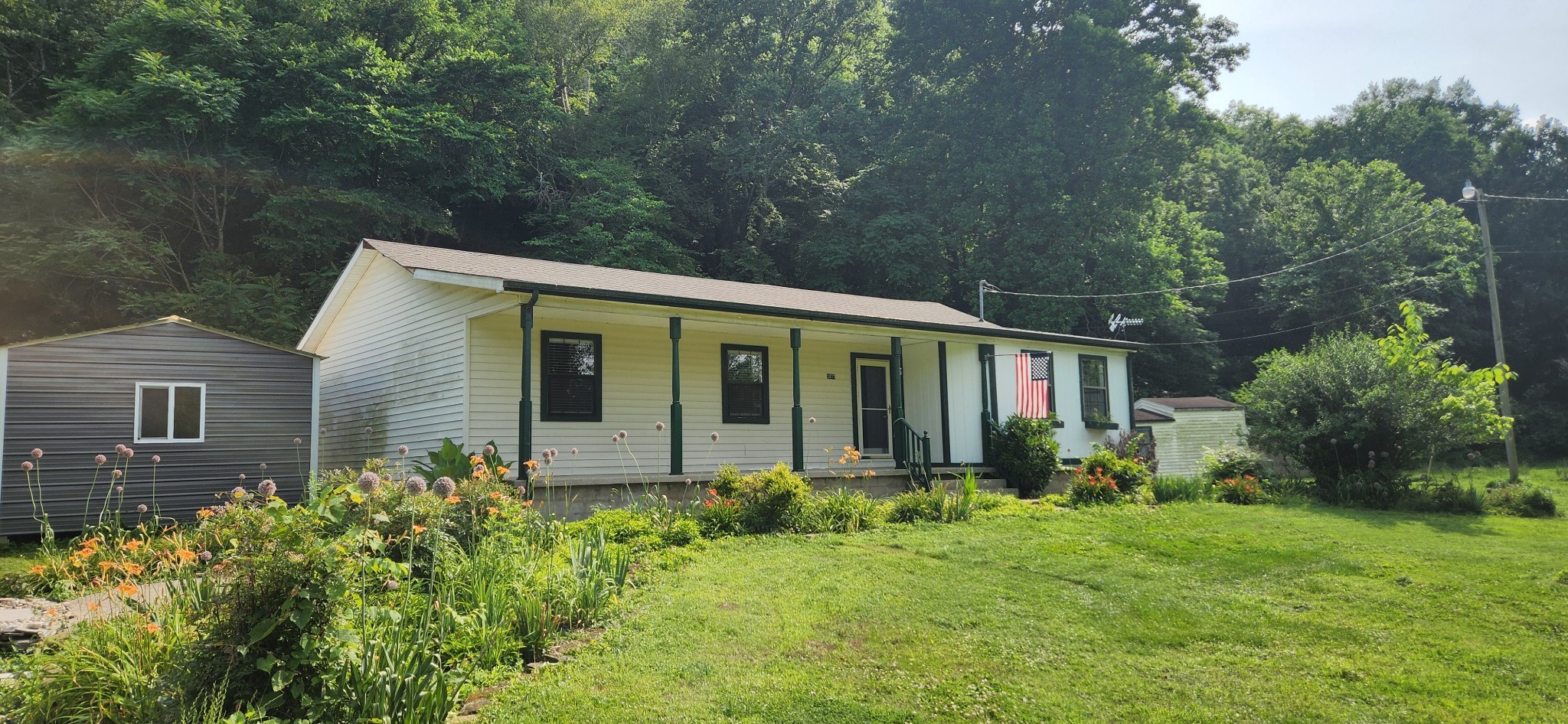 2877 Bryant Rd