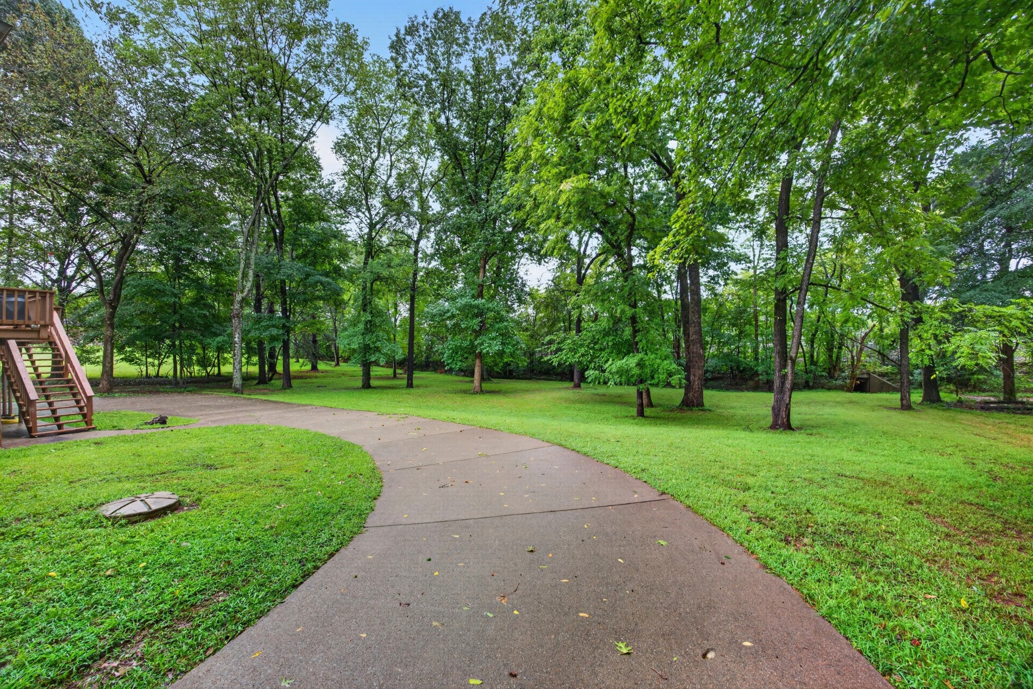 1604 Deerfield Dr