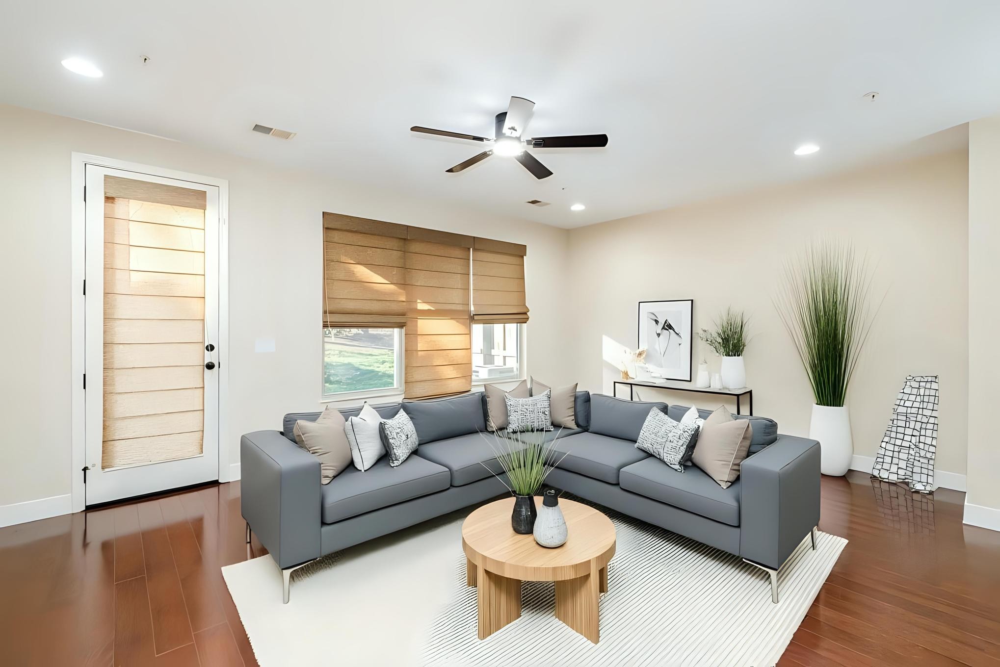 120 Ambassador Pvt Cir